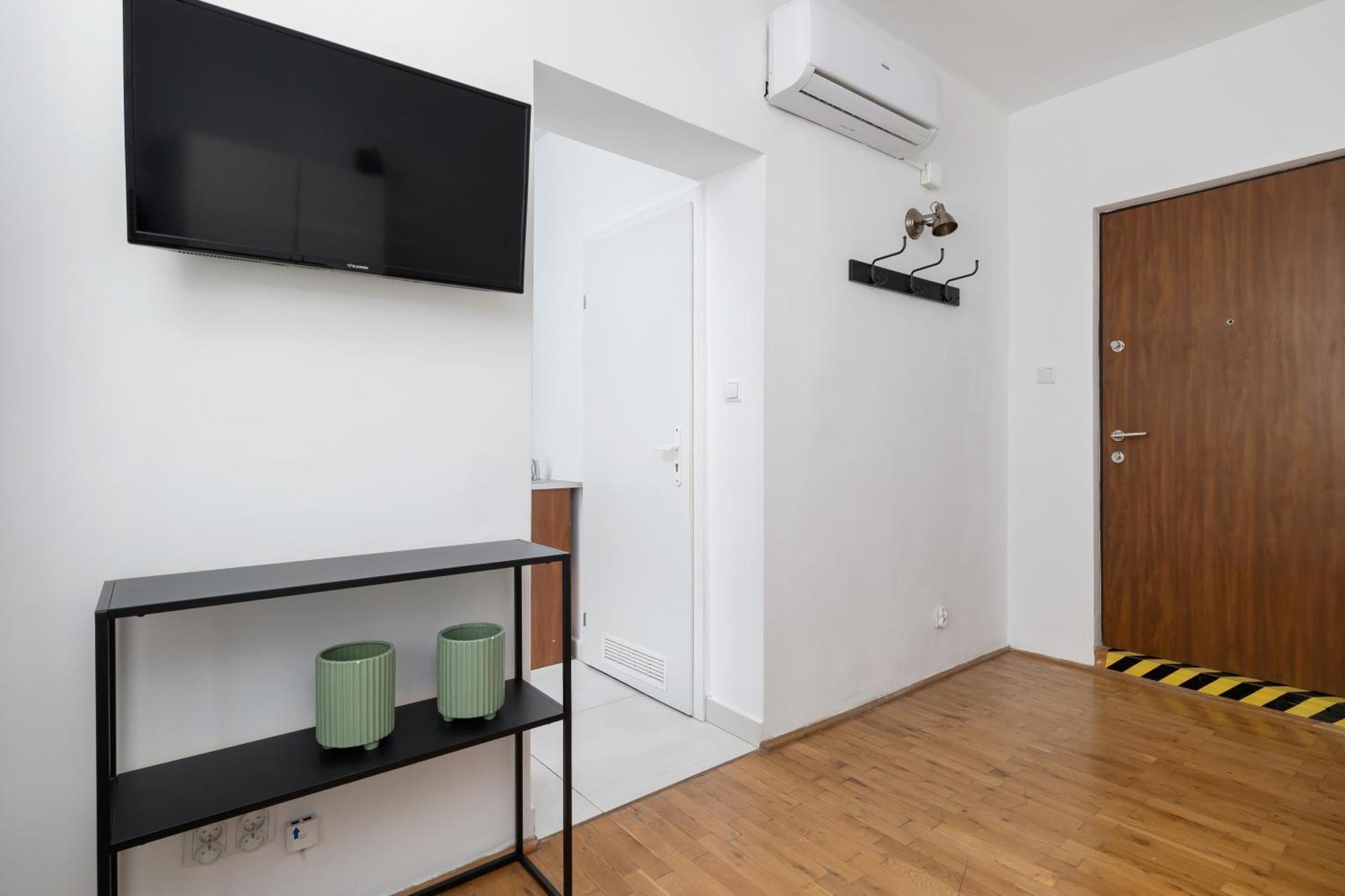 Studio Apartment With Ac - Dluga 65 Kraków Exteriör bild