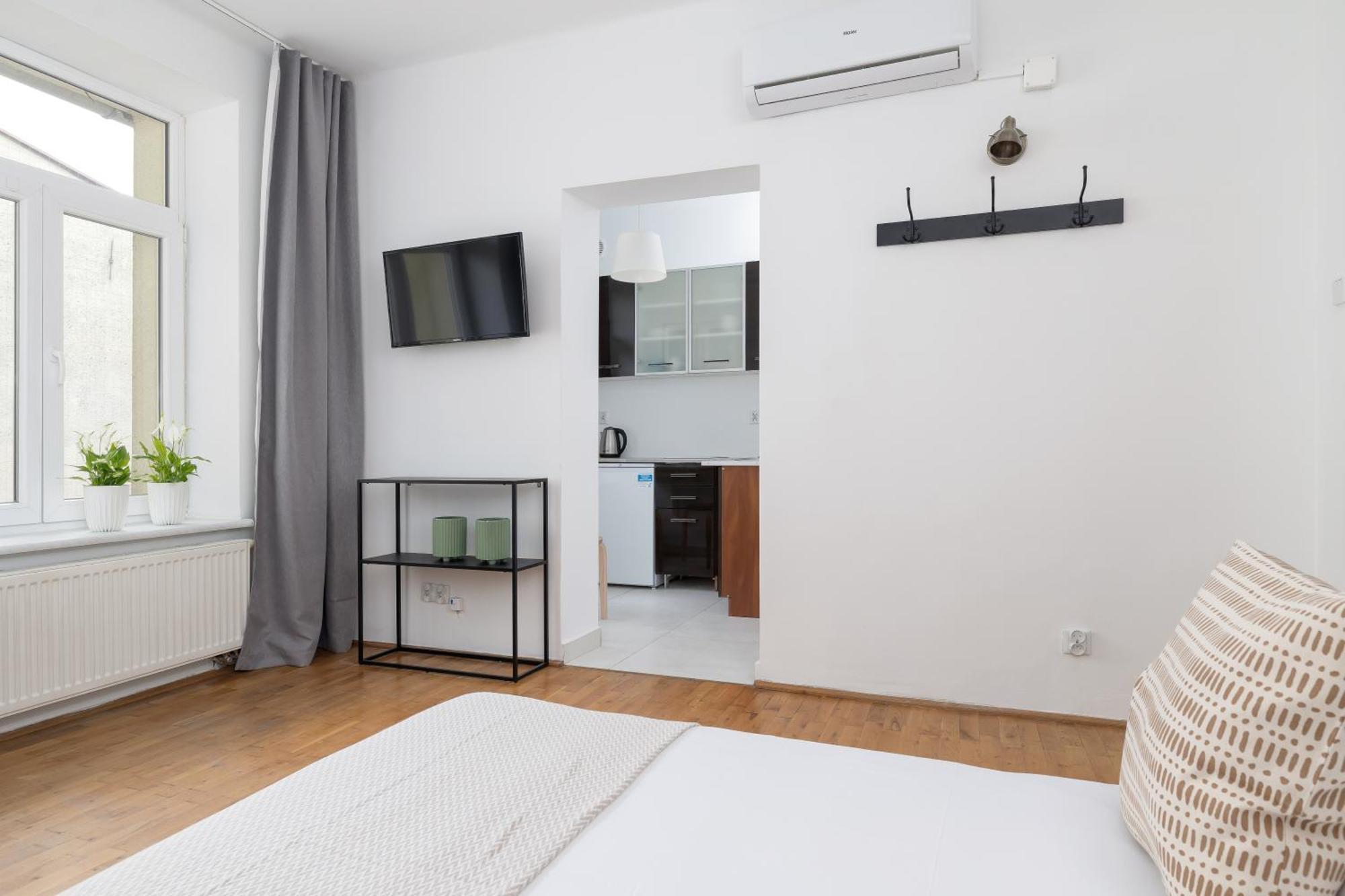Studio Apartment With Ac - Dluga 65 Kraków Exteriör bild